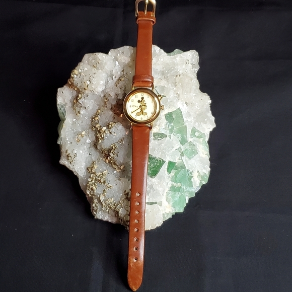 Disney Mickey Mouse Watch - Picture 2 of 5